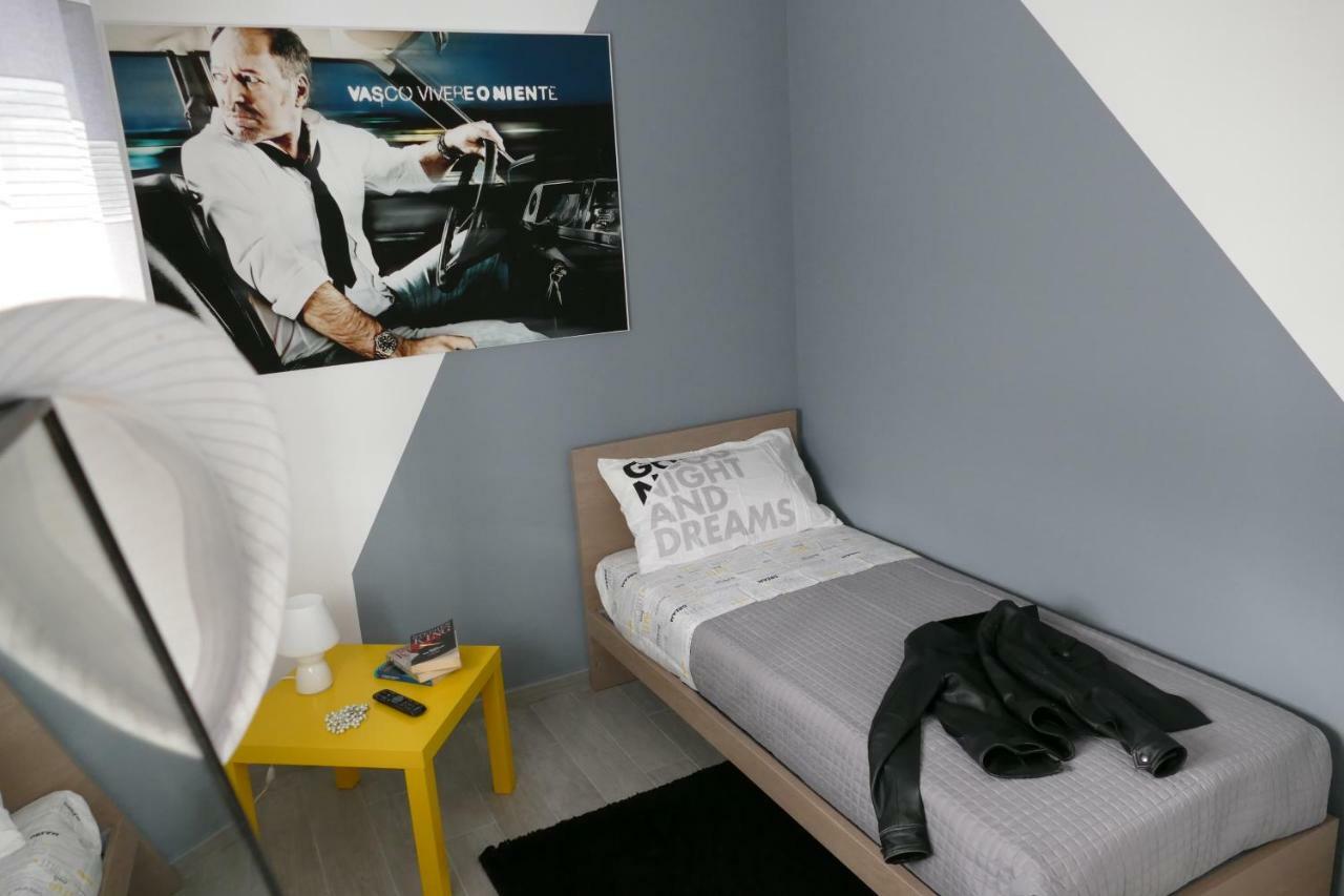 Sosta Rock Apartment Casal Palocco Exterior photo