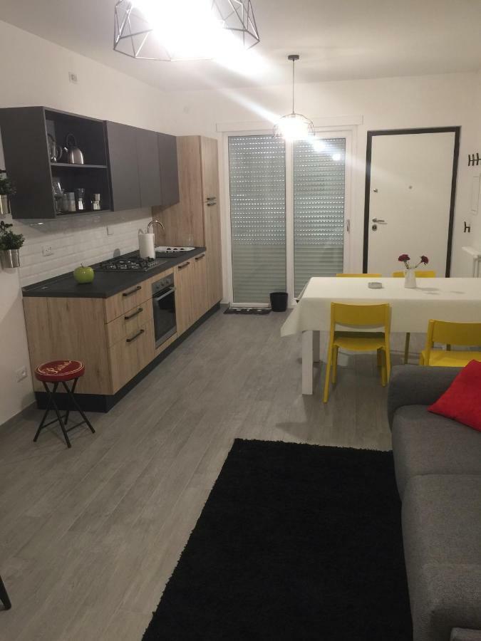 Sosta Rock Apartment Casal Palocco Exterior photo