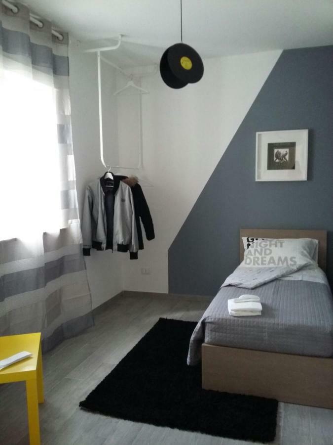 Sosta Rock Apartment Casal Palocco Exterior photo